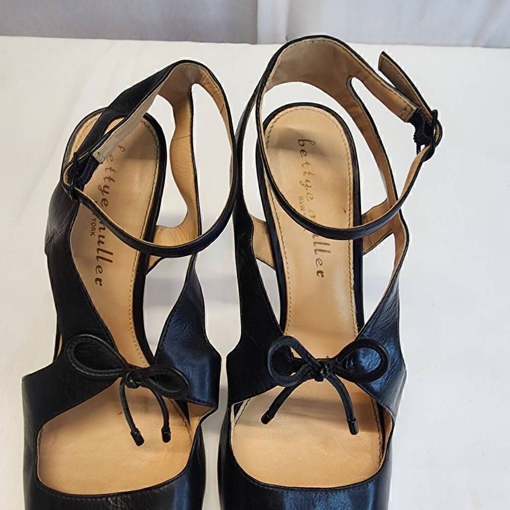 Bettye Mueller Black Leather Pumps Cut Out Ankle Strap Size 9.5 - Picture 7 of 10